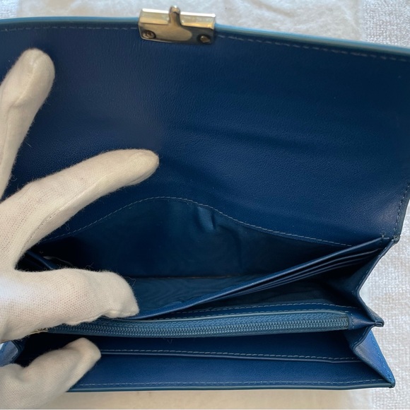 Furla Authentic Vintage Beautiful Blue Leather Wallet with Gold Hardware - Picture 8 of 16